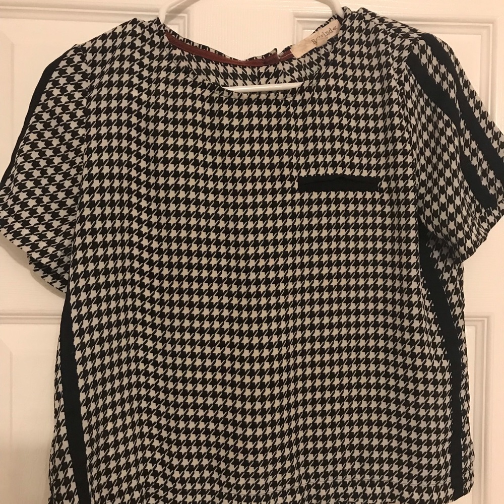 Black & White Top
